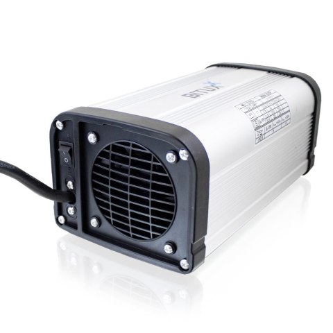 Przenośna spawarka inwertorowa 10-200A 240V Przenośna spawarka inwertorowa 10-200A 240V